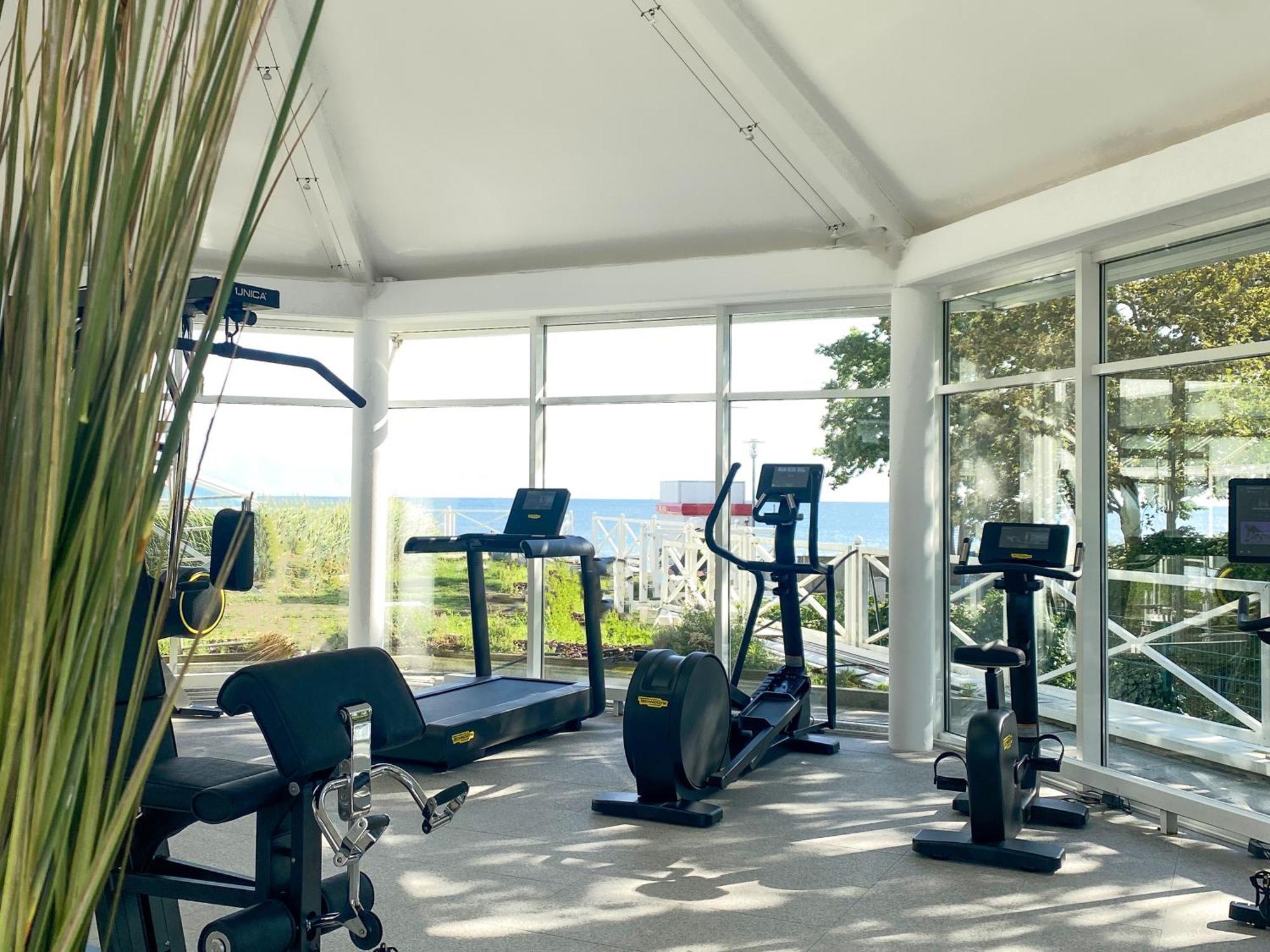 Grand Hotel Seeschloesschen Sea Retreat & Spa ทิมเมนดอร์เฟอร์ ชตรันด์ ภายนอก รูปภาพ